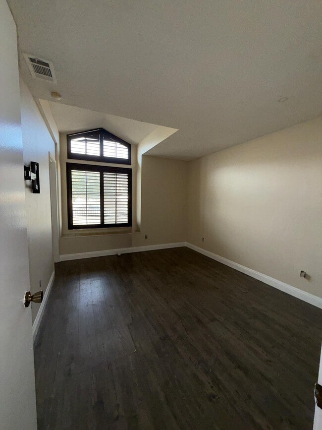 Foto del edificio - Rockridge Ln