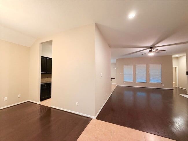 Foto del edificio - 1062 Cedar Lake Ct