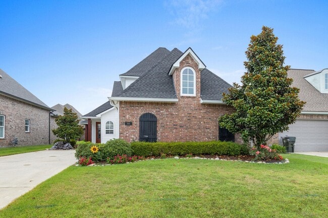 Building Photo - 5831 Weeping Willow Dr