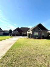 Building Photo - 142 Addington Dr