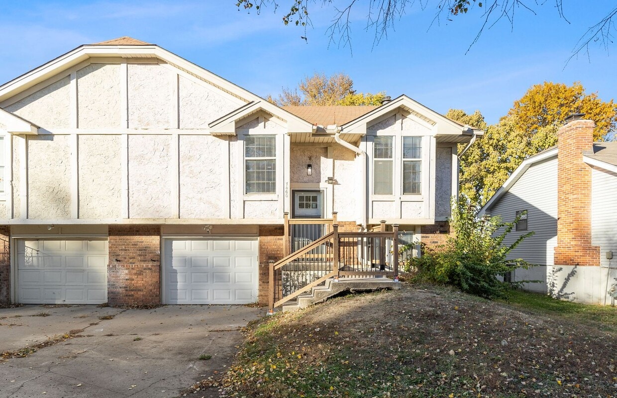 Primary Photo - Just Listed! Step into one of the Northland’s most conveniently located gems!