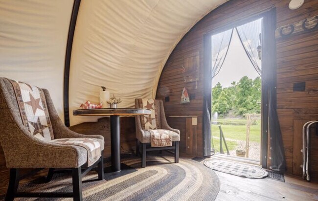 Foto del edificio - 1208 County Rd 315