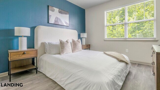 Foto del edificio - 7116 Finn Hall Ave