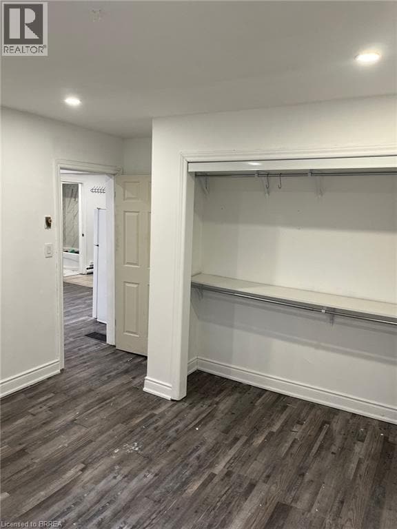 Building Photo - 153 Albion St