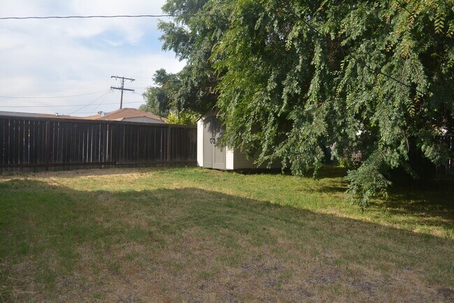 Foto del edificio - 15703 Palo Alto Ave