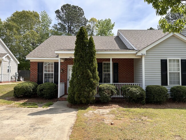 Building Photo - 7614 Gresham Hills Dr