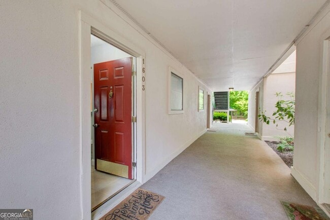 Building Photo - 1603 Huntingdon Trail