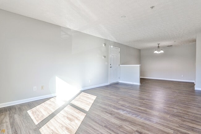 Building Photo - 18202 Waldrop Cv