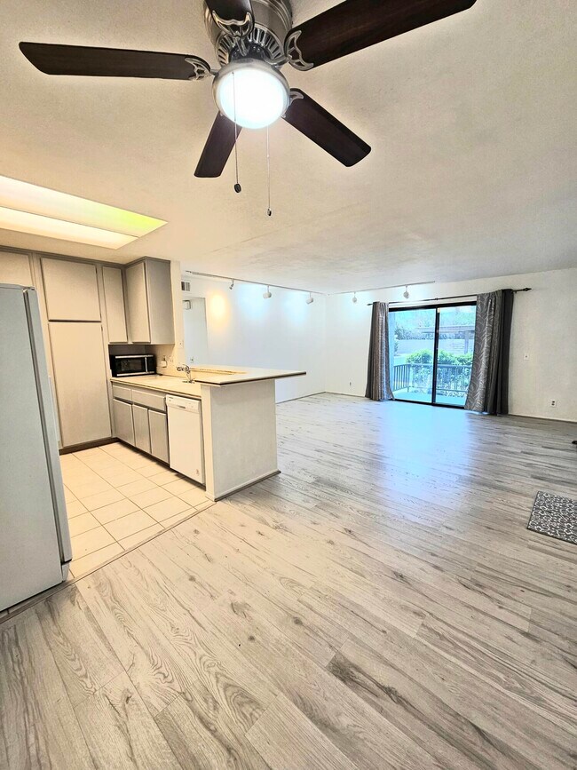 Foto del edificio - 31200 Landau Blvd