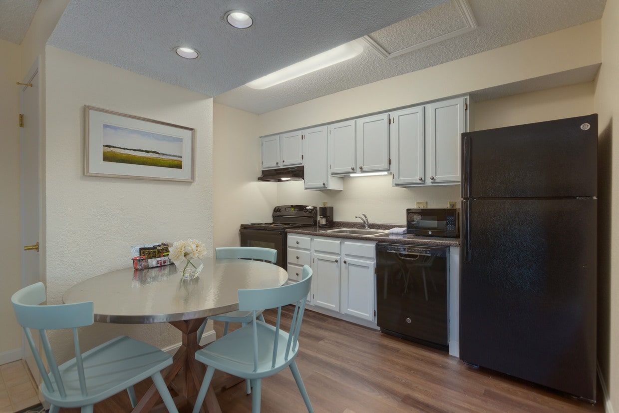 Cocina espaciosa - Residences at Daniel Webster Nashua