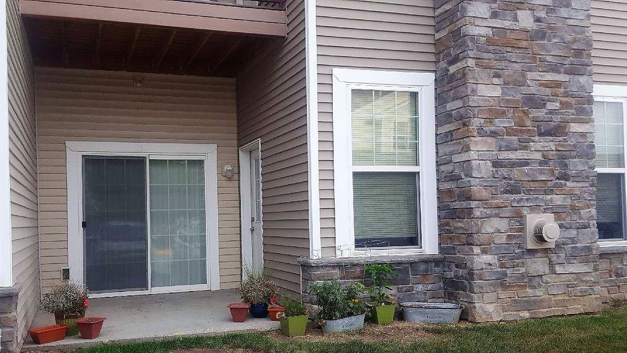 Patio - 10415 Providence Dr