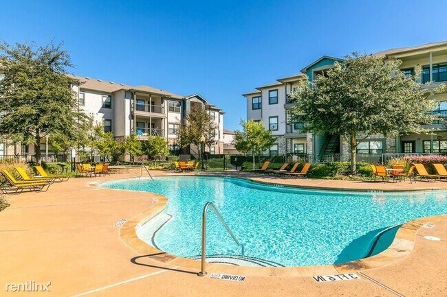Foto del edificio - 2 br, 2 bath Condo - 13900 Chadwick Pkwy F...
