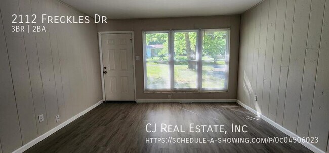 Building Photo - 2112 Freckles Dr