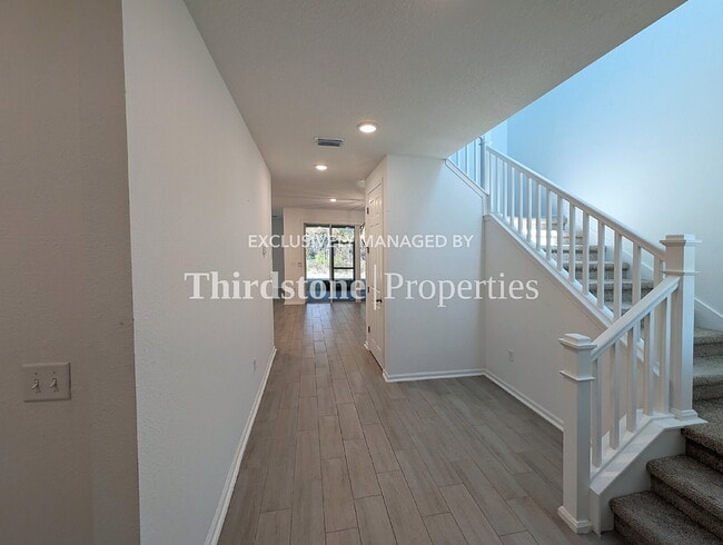 Building Photo - 8225 Cedar Run Ln