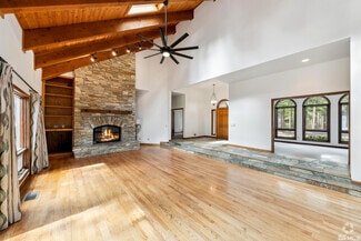 Building Photo - 145 Twinberry Cir