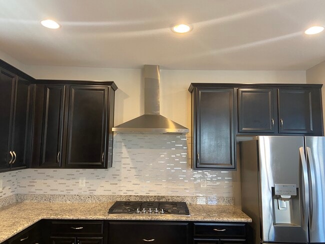 Gas stovetop - 1326 N Zane Dr