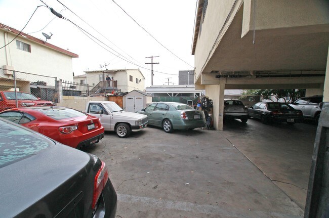 Building Photo - 1353 W 36Th Pl