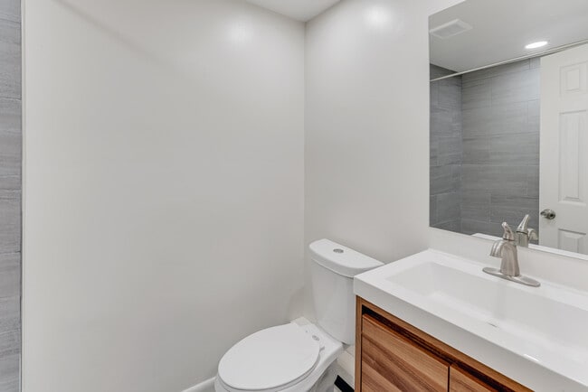 Building Photo - Glencroft Club Apartments