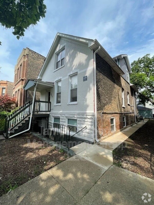 Building Photo - 827 N Francisco Ave