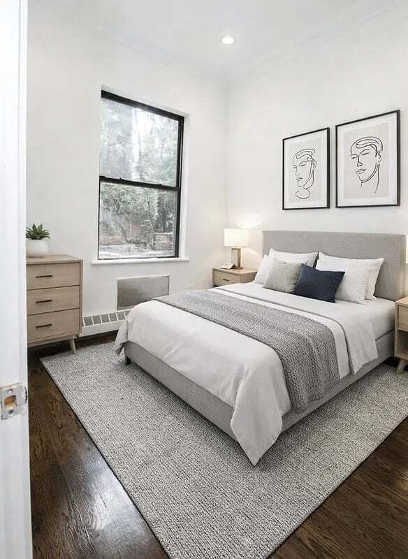 Building Photo - 326 E 4th St