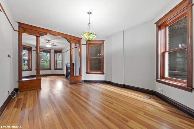 Foto del edificio - 2025 W Walton St