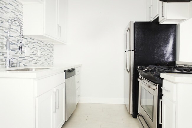 Foto del edificio - 3125 Carlyle St