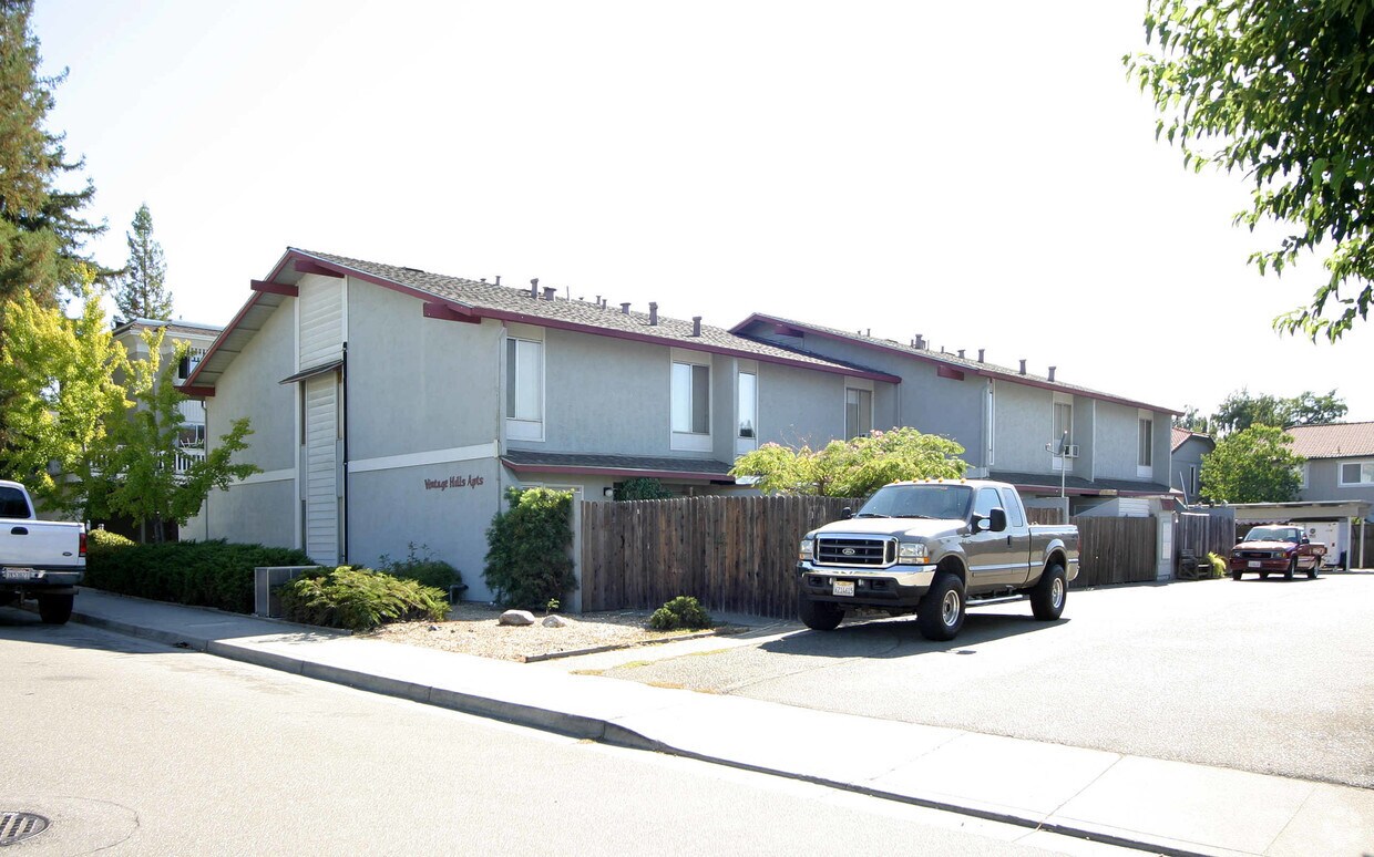 Building Photo - 3351 Norton Way