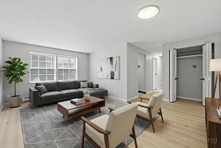 Building Photo - Manor Village Apartments