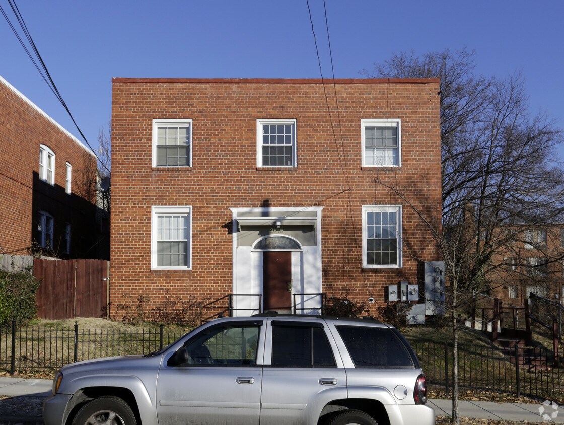 Foto del edificio - 2816 Hartford St SE