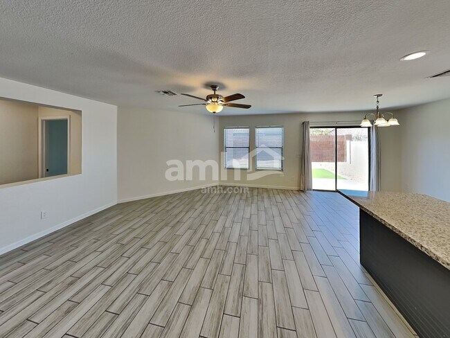 Foto del edificio - 3894 W Oak Springs Terrace