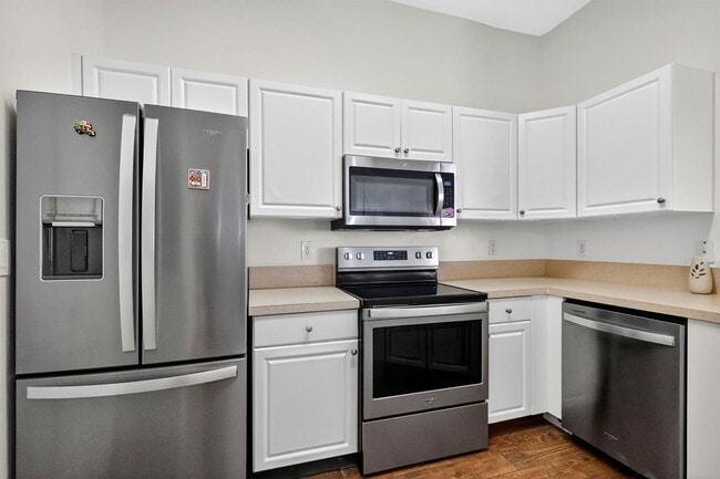 Photo - 4700 SW 160th Ave Apartment