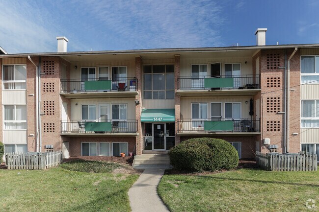 Foto del edificio - Forest Hill Apartments
