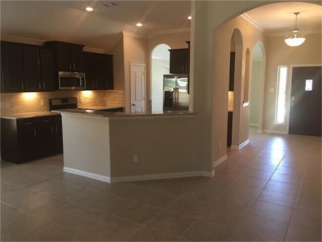 Building Photo - 21359 Hubbard Run Dr