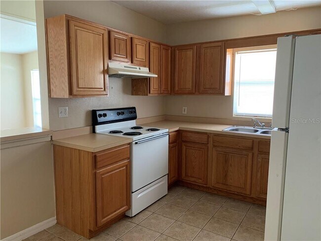 Building Photo - 820 Cherokee Cir