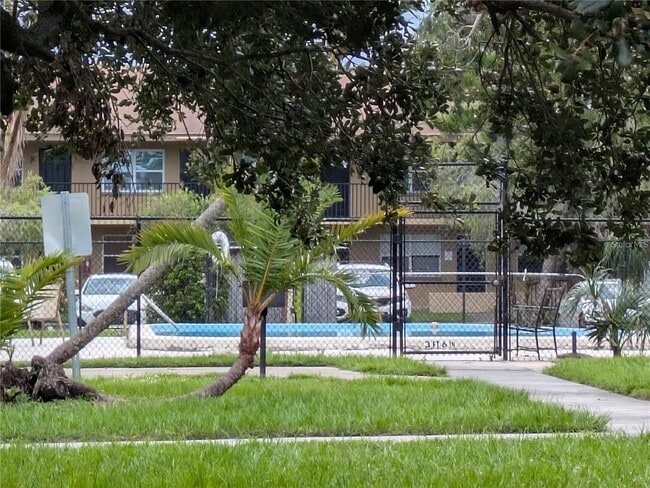 Building Photo - 2500 Harn Blvd