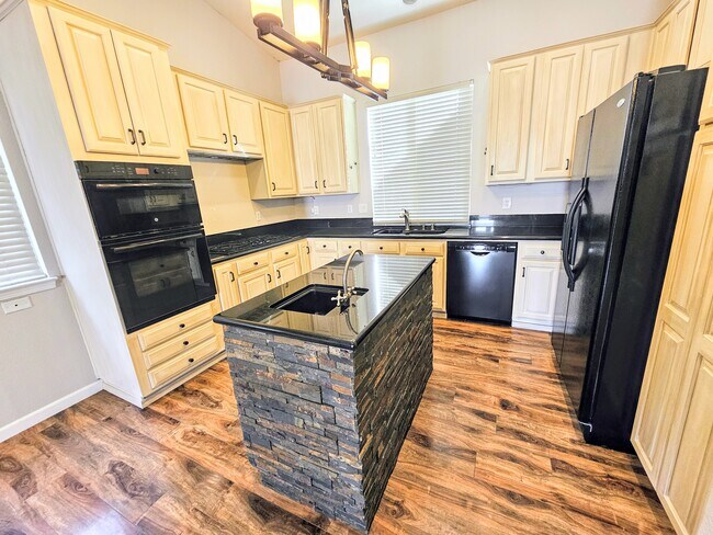 Foto del edificio - 8713 Spinner Ct