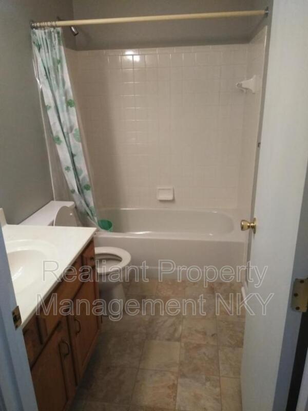 Foto del edificio - 10 Creekwood Dr