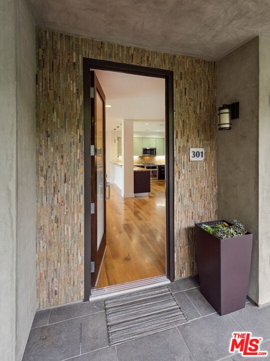 Foto del edificio - 1304 S Roxbury Dr