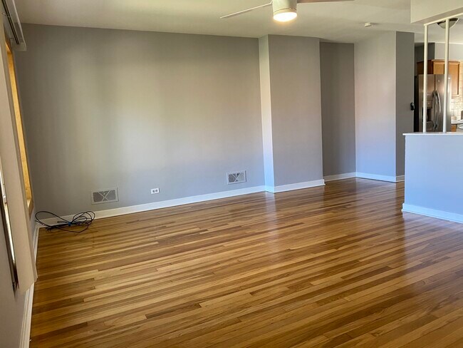 Building Photo - 1718 Hovland Ct