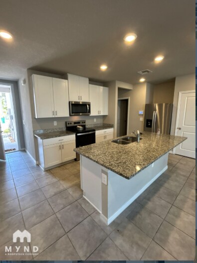 Foto del edificio - 7649 Intrepid Rd