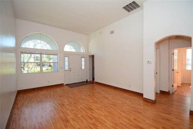 Building Photo - 27 Braddock Ln