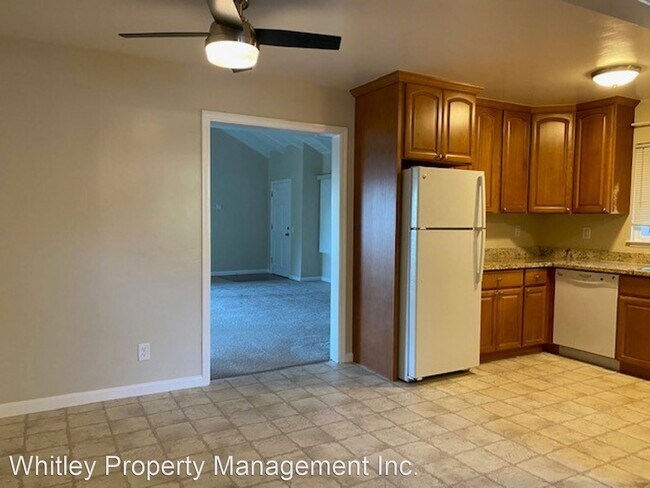 Building Photo - 3 br, 2 bath House - 402 Palomar Dr