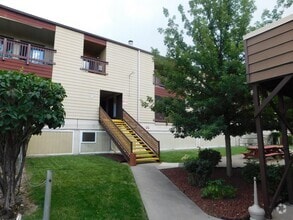 Building Photo - 125 Franklin Ave