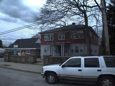 Primary Photo - 528 Academy Ave