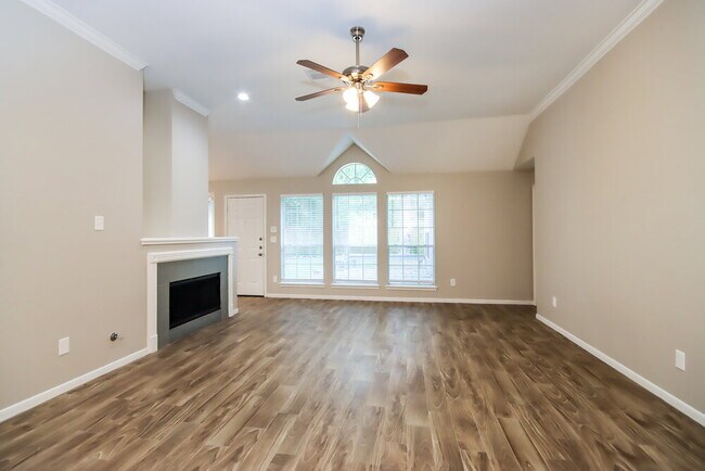 Building Photo - 1414 Summer Rain Dr