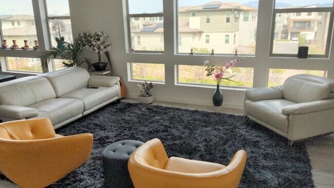 Foto del edificio - Dublin Hyde Park Modern Living Single Level Condo 4 Bed / 2 Bath, Amenities, Close to 580