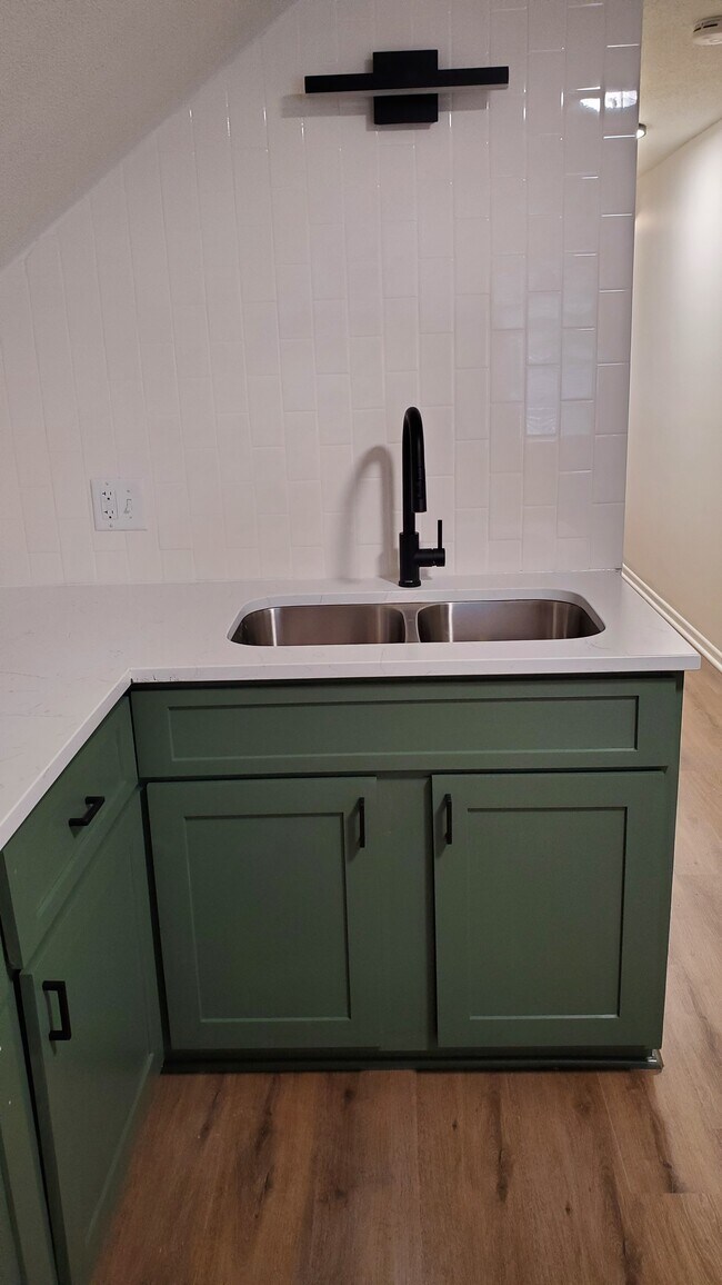 Fotografía del edificio - 164 Congress St W