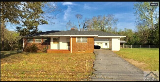 Building Photo - 1140 Dr Martin Luther King Jr Pkwy