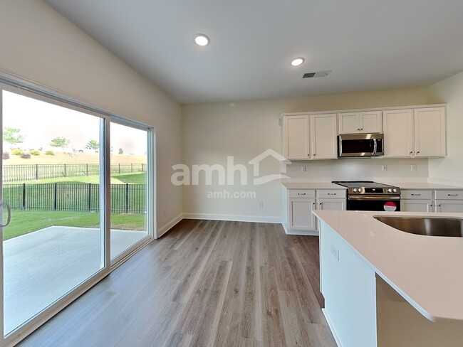 Building Photo - 3512 Lincoln Hts Ln