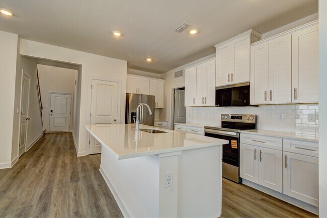 Building Photo - 5037 Poplin Vly